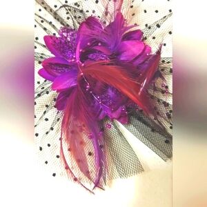 `H25126 Purple Flower & Feather Fascinator or Corsage